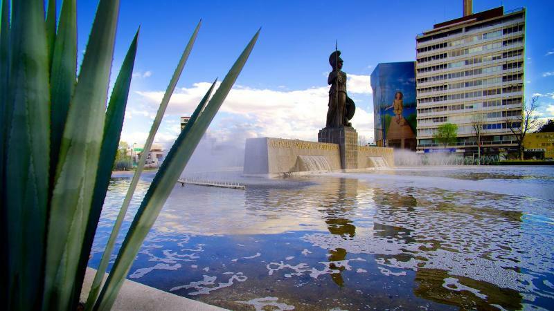 Hotel Vagabundo Plaza Del Sol Сапопан Экстерьер фото